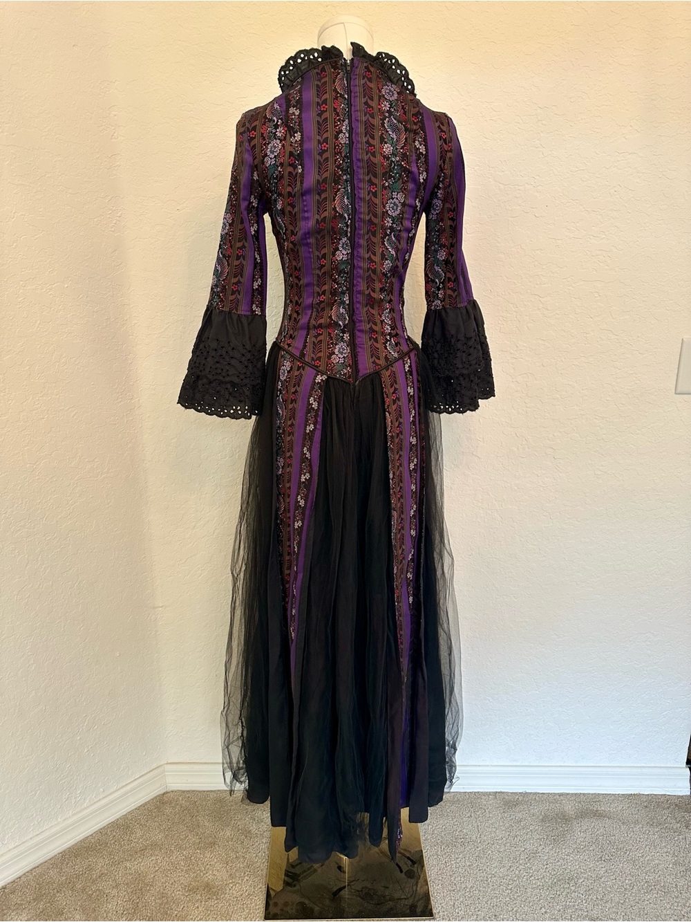 RARE vintage fetish lip service ball gown renaissance cosplay goth Antoinette - Picture 2 of 13